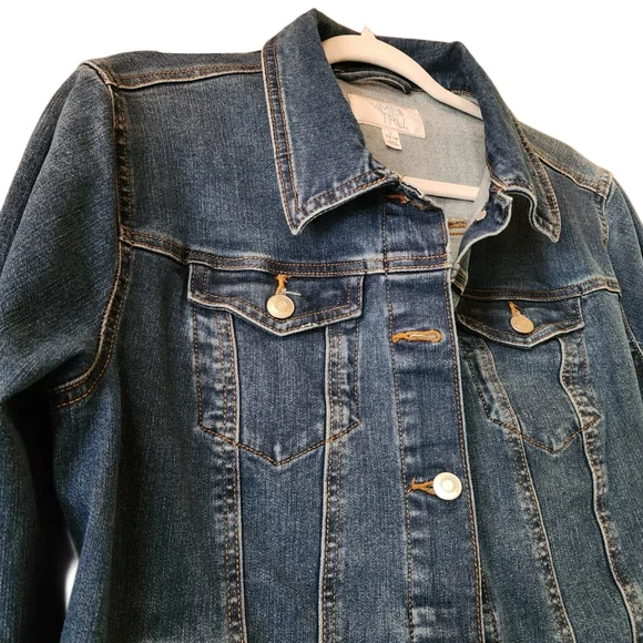 Time and Tru Denim Jean Jacket Size Large - Picture 2 of 6